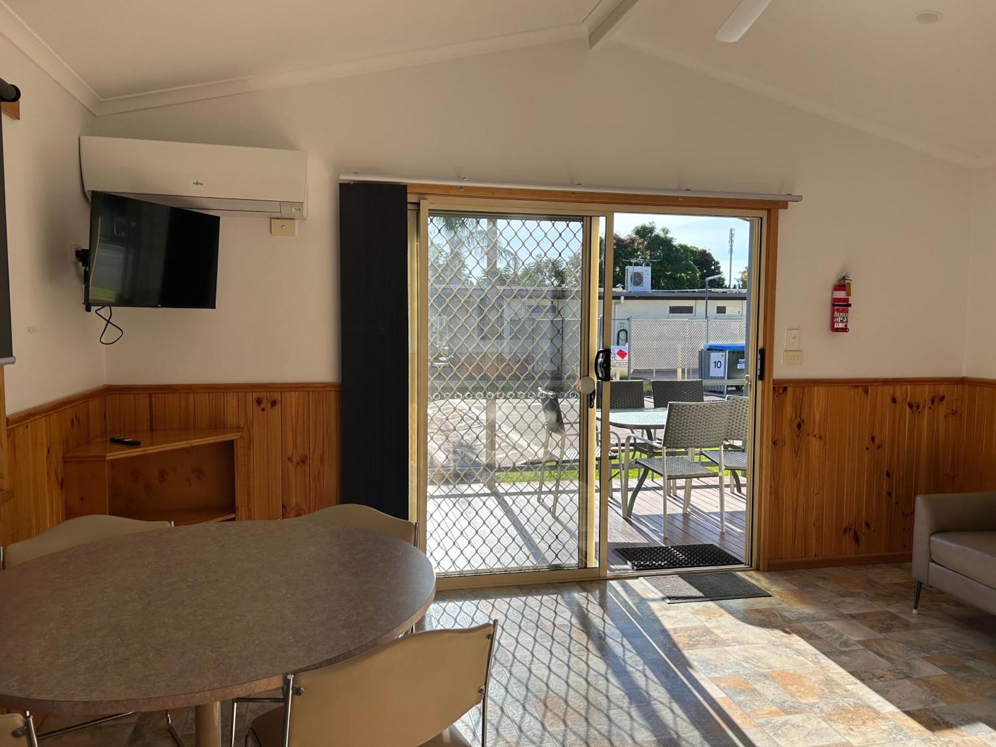 Big4 Mildura Getaway Hotel Exterior photo